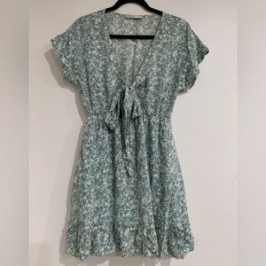 Aster Ditsy Green White dress tie front peak a boo Size M Boho Cottagecore